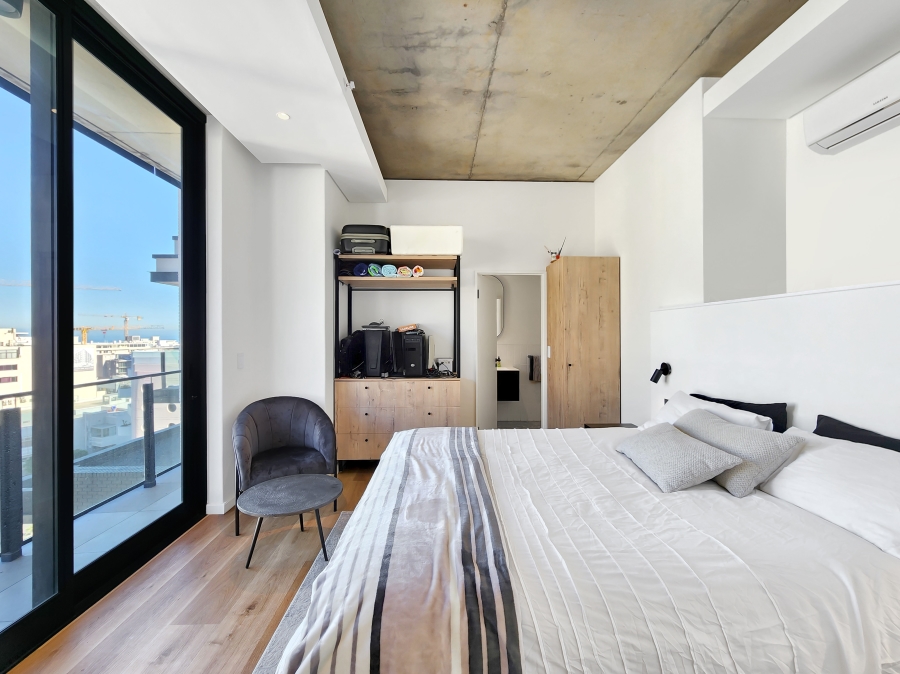 2 Bedroom Property for Sale in Sea Point Western Cape